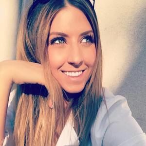 Meet your Posher, Lacey